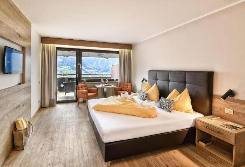 هتل Tiroler Kreuz