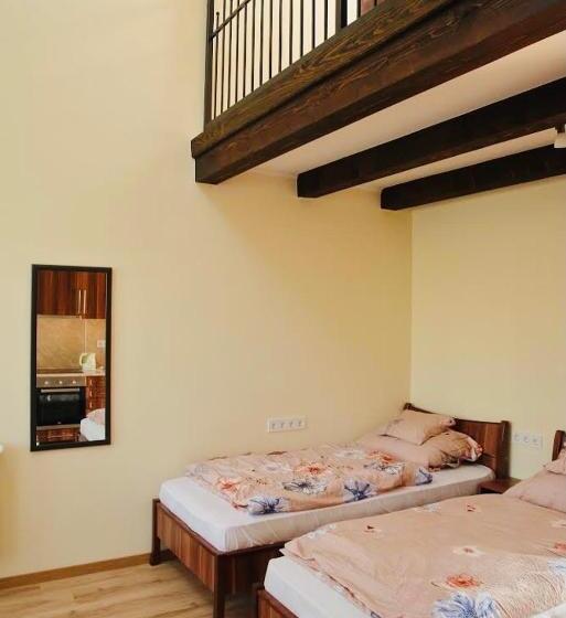 펜션 Viktor Vendégház és Apartmanház