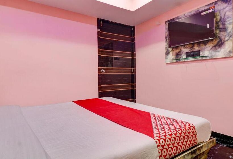 호텔 Kirtiraj Lodging And Boarding