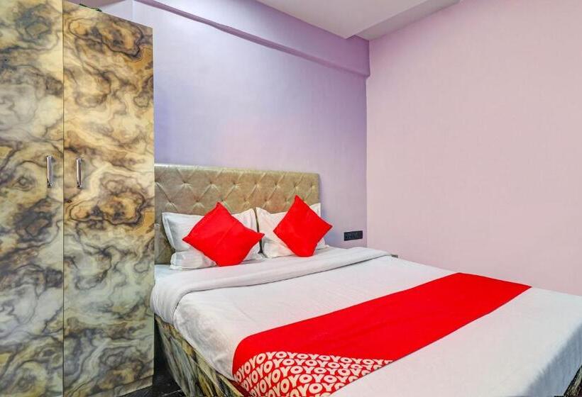 호텔 Kirtiraj Lodging And Boarding