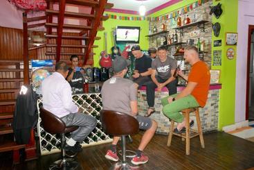 The Sparkling Turtle Backpackers Hostel