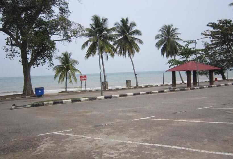 Akar Beach Resort