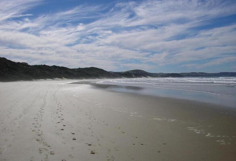 فندق صغير Buccaneers Beach Lodge, Chintsa, South Africa