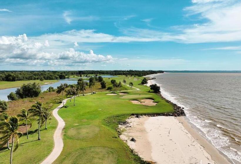 Artitaya Borneo Golf Resort