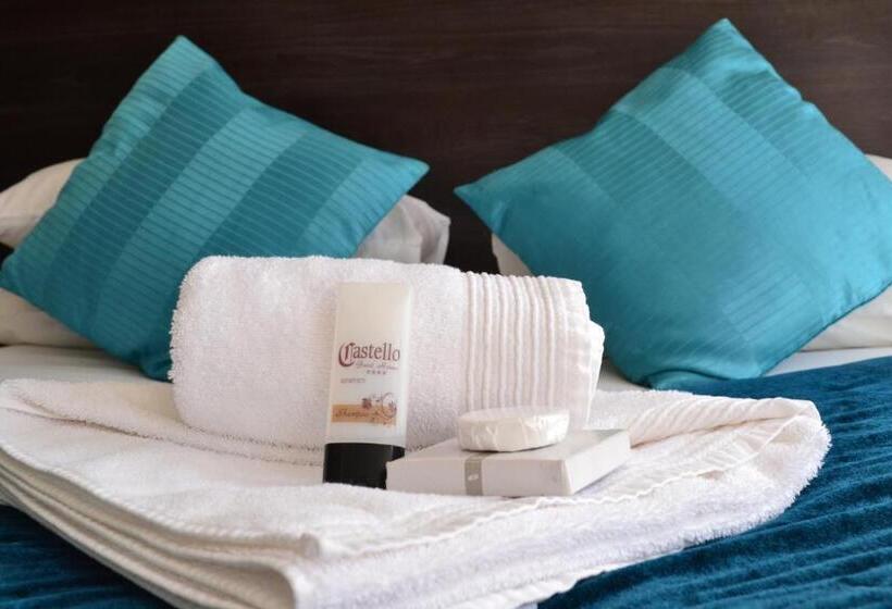مبيت وإفطار Castello Guesthouse Vryburg