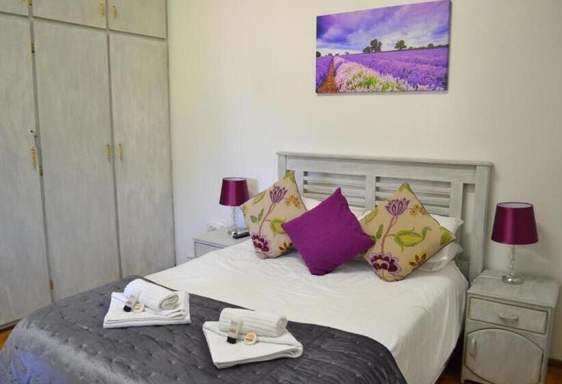 مبيت وإفطار Castello Guesthouse Vryburg