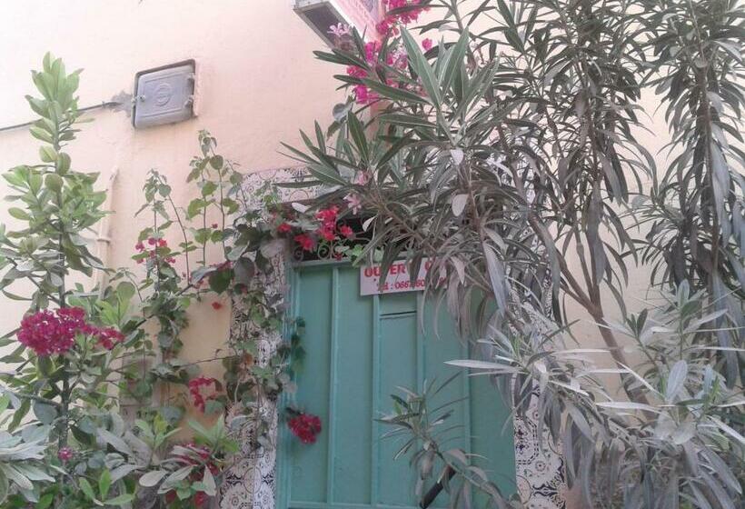 تختخواب و صبحانه Chambres D Hôtes Les Amis