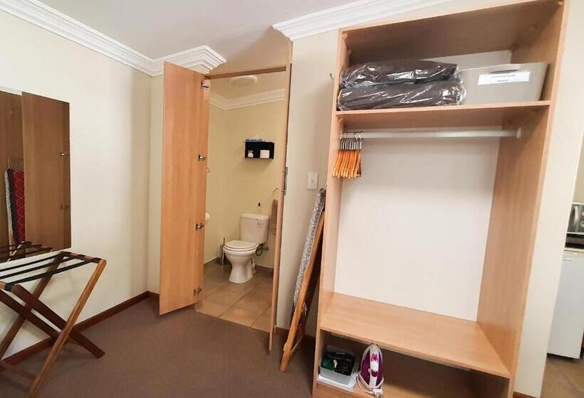 Bed and Breakfast Cummings Guesthouse