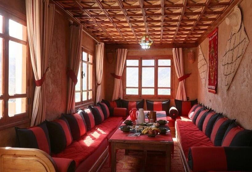 تختخواب و صبحانه Dar Aymane