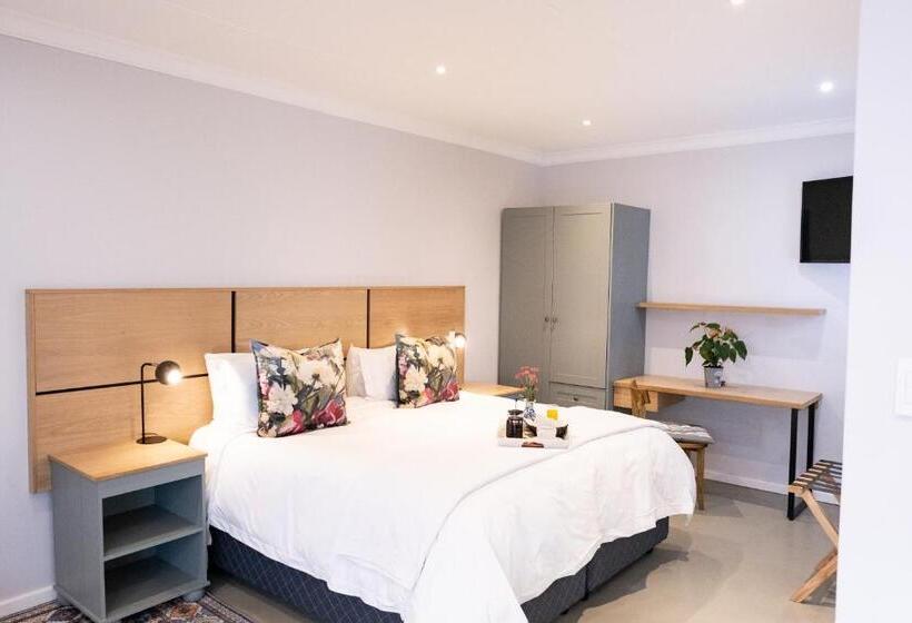 تختخواب و صبحانه Devereux Lodge