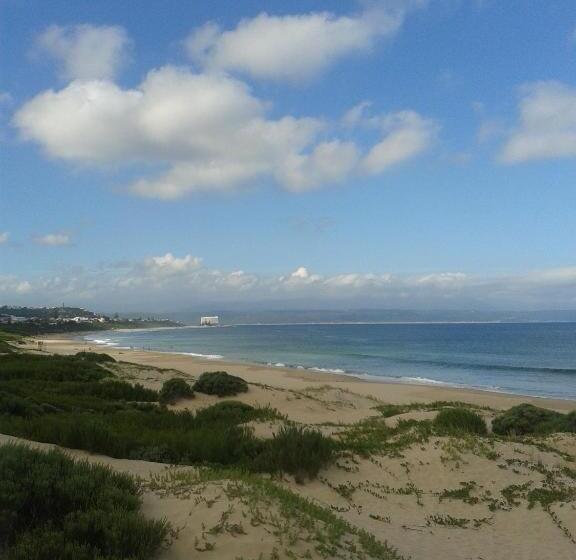 تختخواب و صبحانه Franmarel