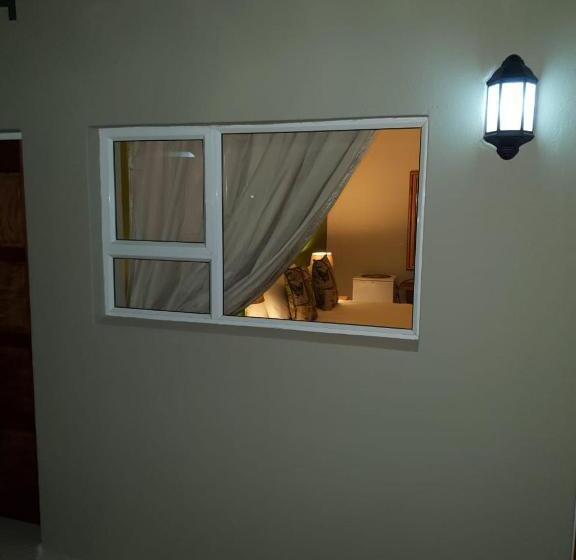 مبيت وإفطار Poetry Guestrooms