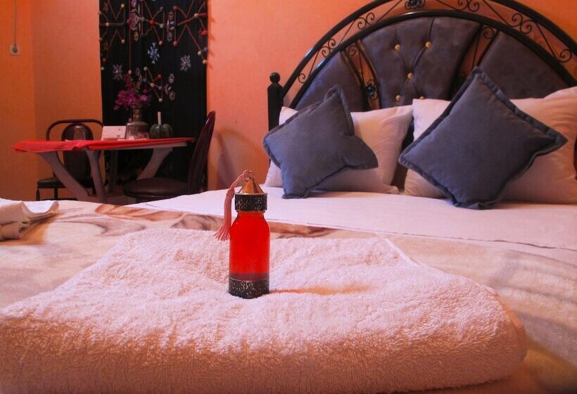 تختخواب و صبحانه Riad De Reve