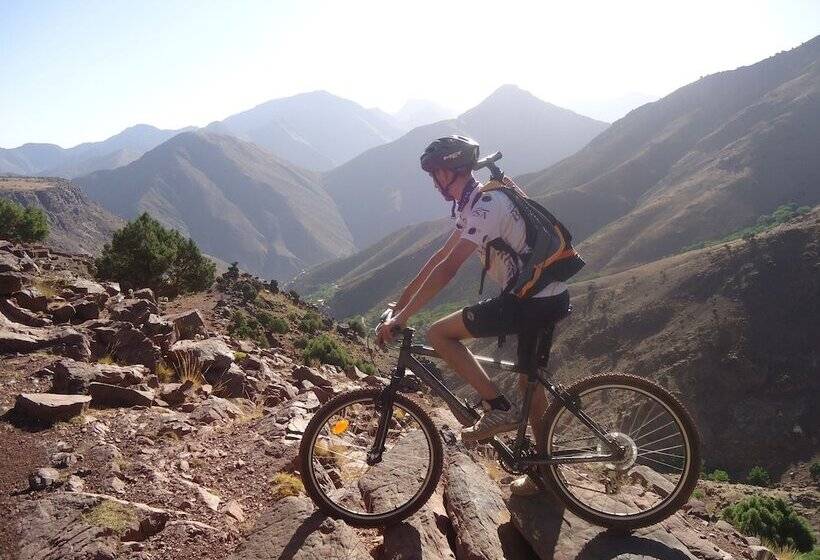 تختخواب و صبحانه Riad Jnane Imlil