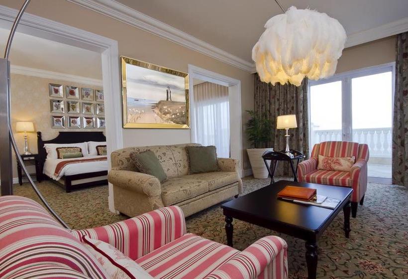 استراحتگاه The Boardwalk Hotel, Convention Centre & Spa