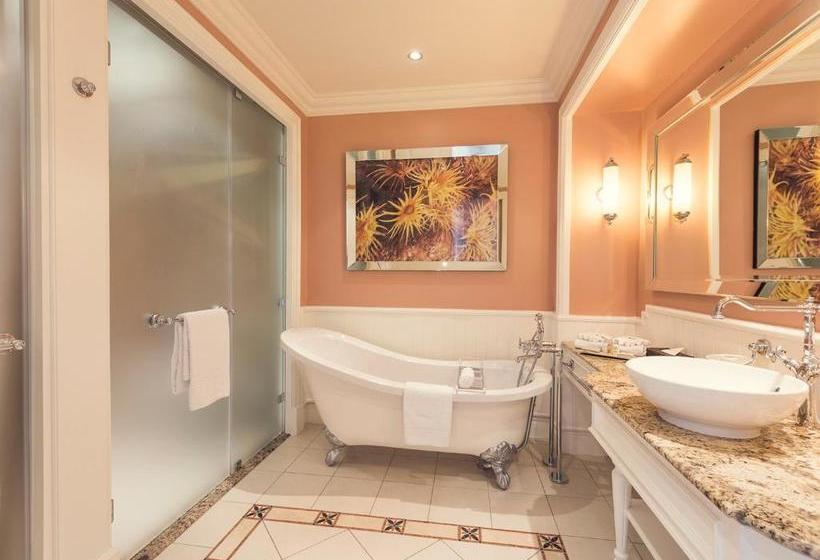 استراحتگاه The Boardwalk Hotel, Convention Centre & Spa