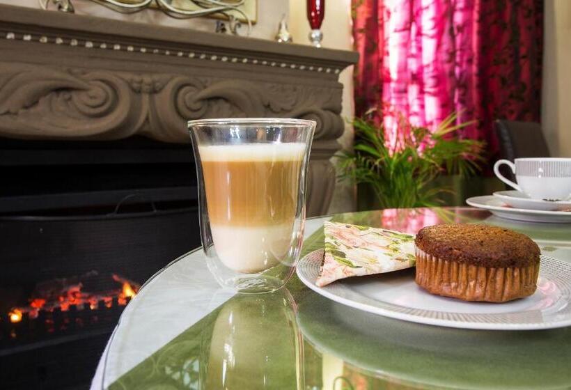 The Royal Palm B&b