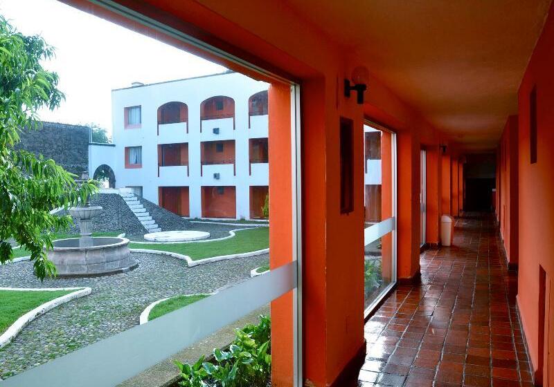 فندق Mision La Muralla