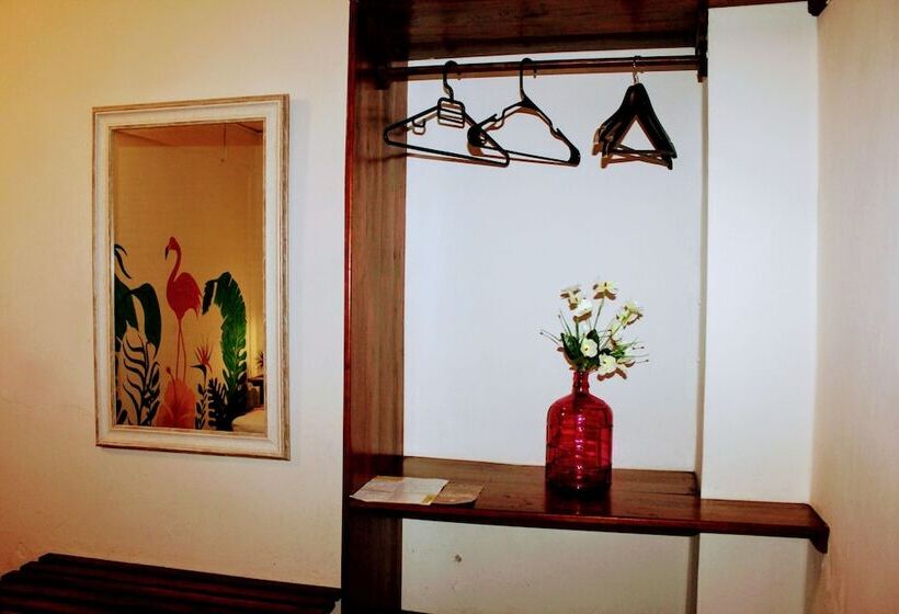 هاستل Hostal & Suites Pata De Perro