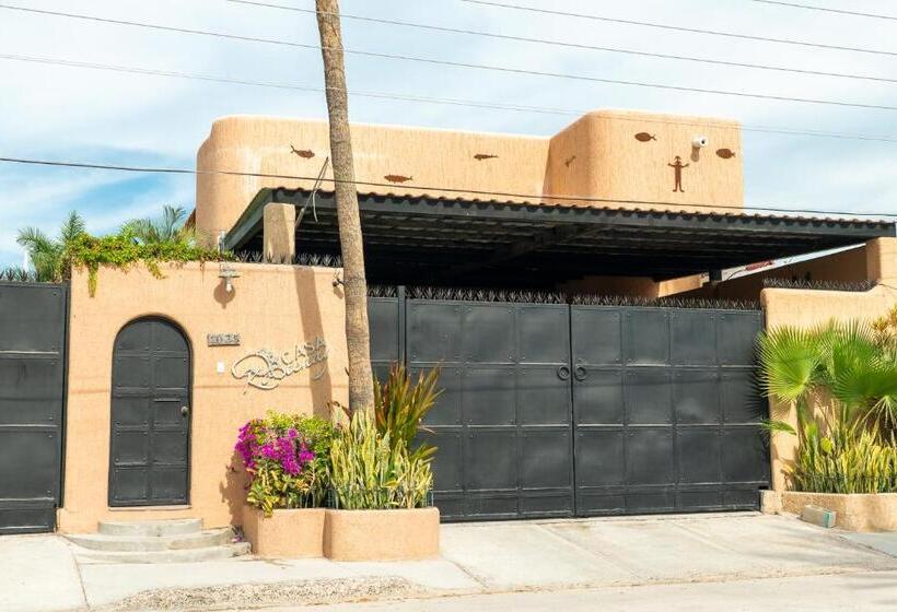 تختخواب و صبحانه Casa Kootenay Waterfront Bnb