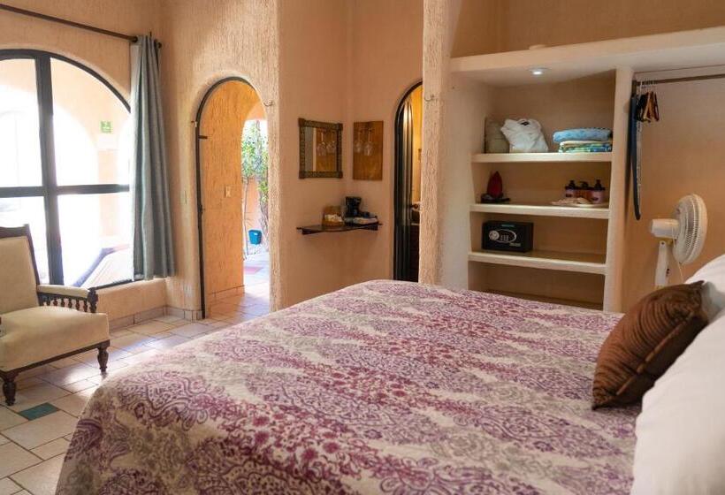 تختخواب و صبحانه Casa Kootenay Waterfront Bnb