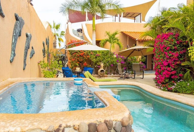 تختخواب و صبحانه Casa Kootenay Waterfront Bnb