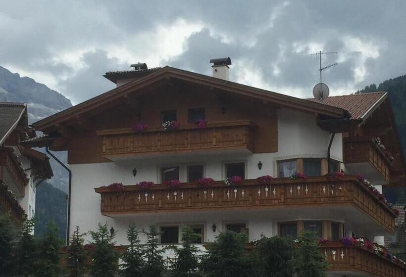 هتل Garni Franca B&b