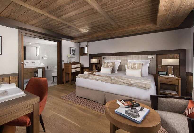 هتل Hôtel Barrière Les Neiges Courchevel