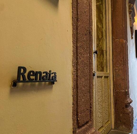 هتل Nena Centro