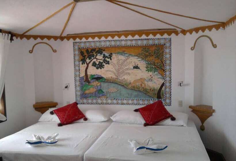 هتل Paraiso Escondido