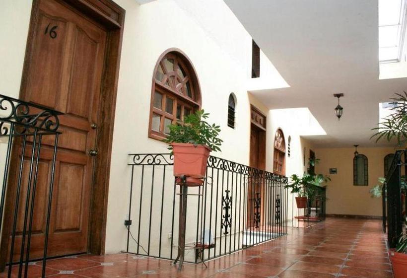 فندق Posada Santa Fe