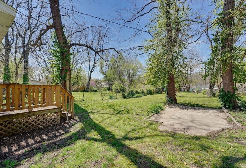 Springfield Home < 1/2 Mi To Commercial Street!