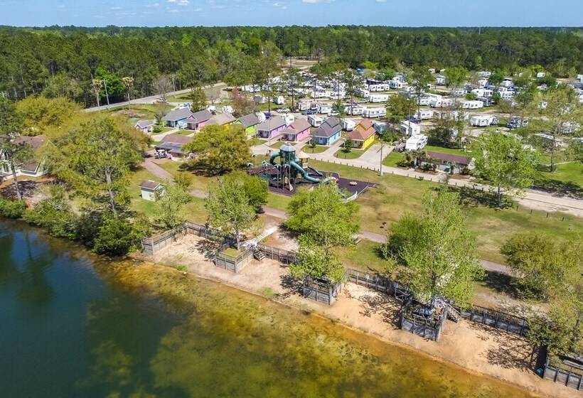 Biloxi Resort Cottage W/ Pool & Lake Access!