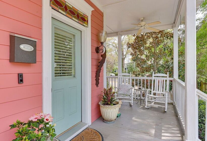 Charming Wilmington Cottage   Walk To Downtown!