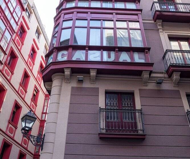 פונדק Casual Fuentes