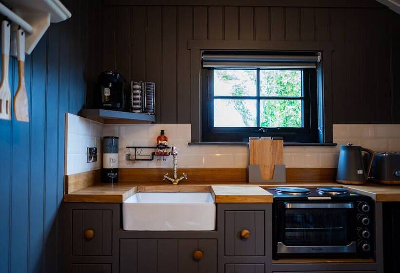 فندق Charming Lodge In Limavady