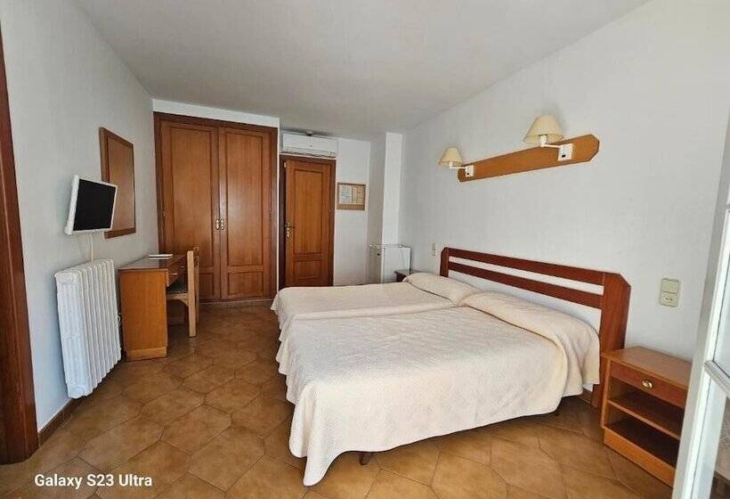 هاستل Blue Spot