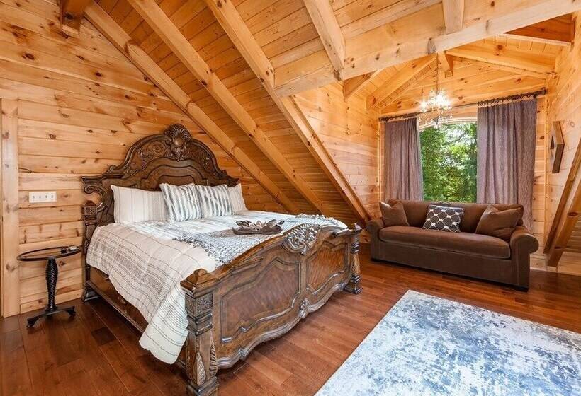 Legend Crest Lodge