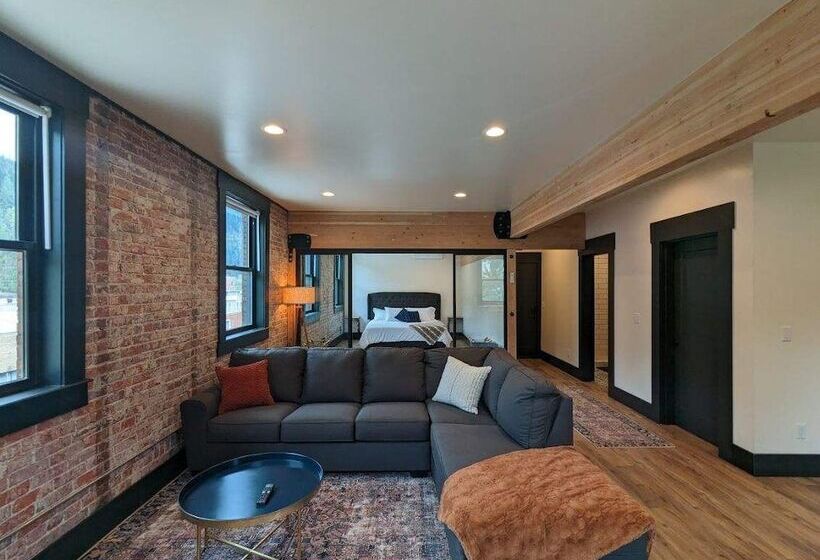 Linden Lofts