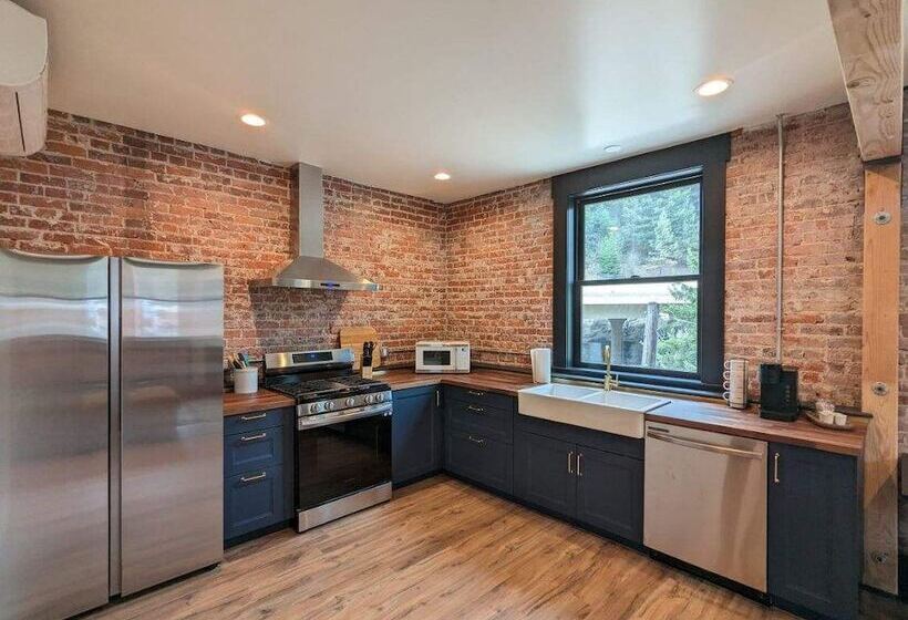 Linden Lofts