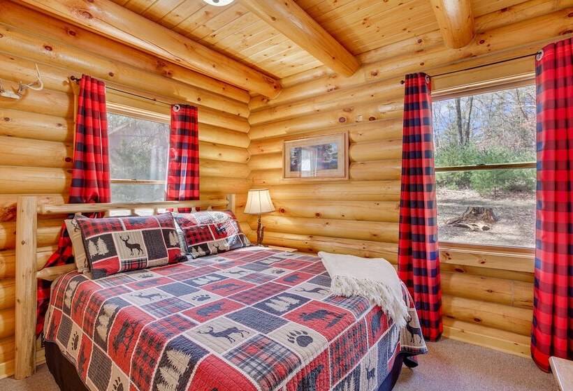 Merrillan Cabin W/ Fire Pit < 1 Mi To Lake Arbutus