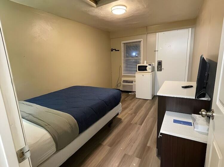 مُتل Scottish Inns   Middletown