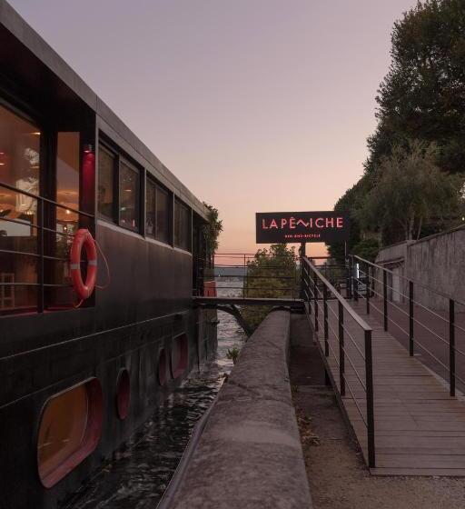 پانسیون La Peniche   Bed And Bicycle   Aigues Mortes