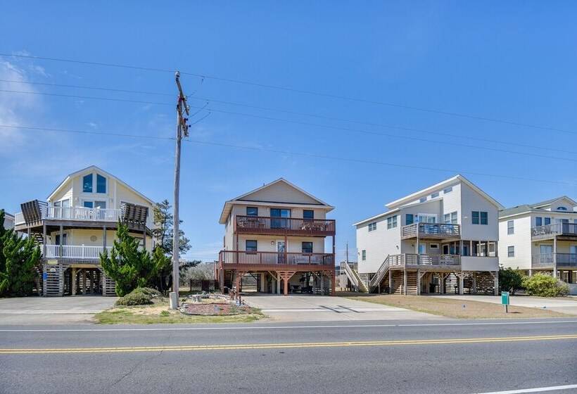 Pet Friendly Outer Banks Home   1 Block To Beach!
