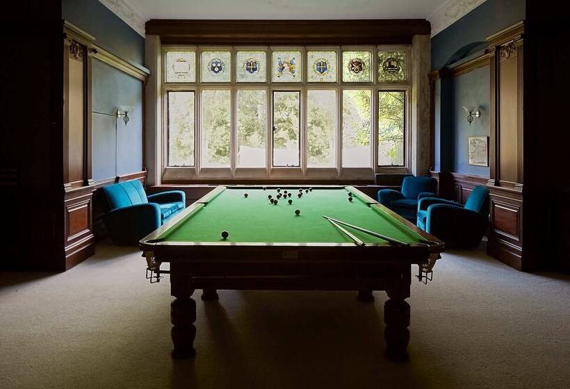 住所  Captivating 6 Bed Manor House In Totland Bay