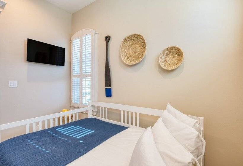 Calico By Avantstay Beachfront Retreat