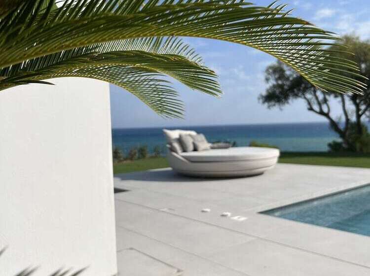 هتل Omnia Villa