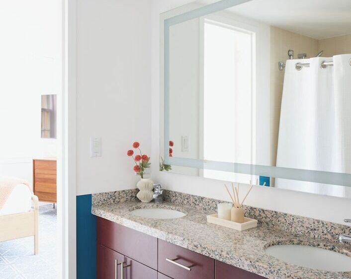 هتل Rusk House Serviced Apartments