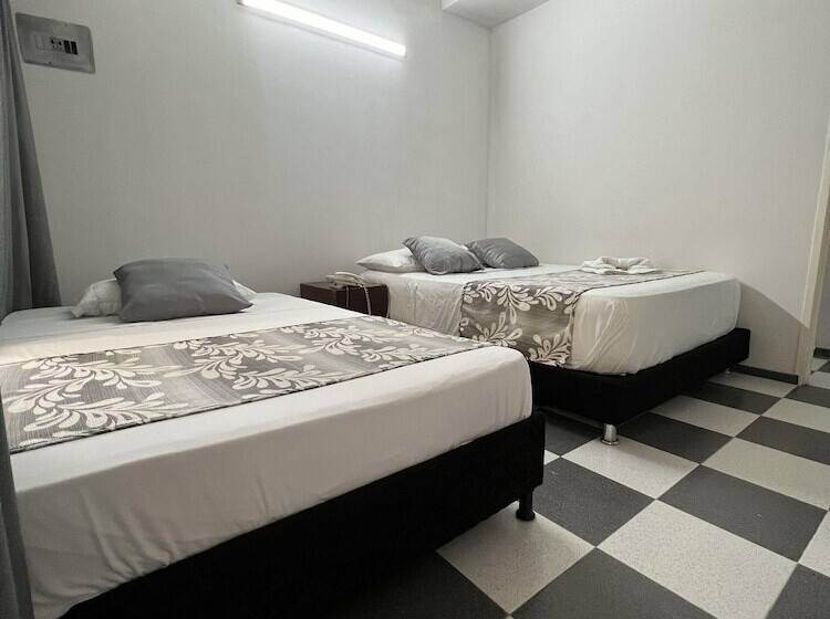 هتل Boutique Santa Ana