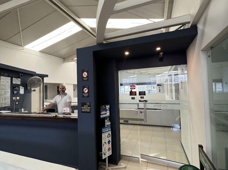 هتل Boutique Santa Ana